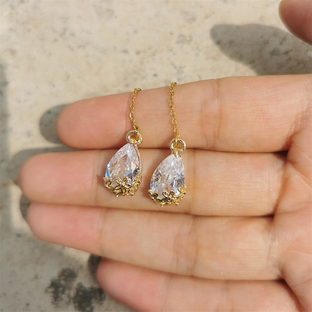GOLDEN TEARDROP THREADERS (PAIR)