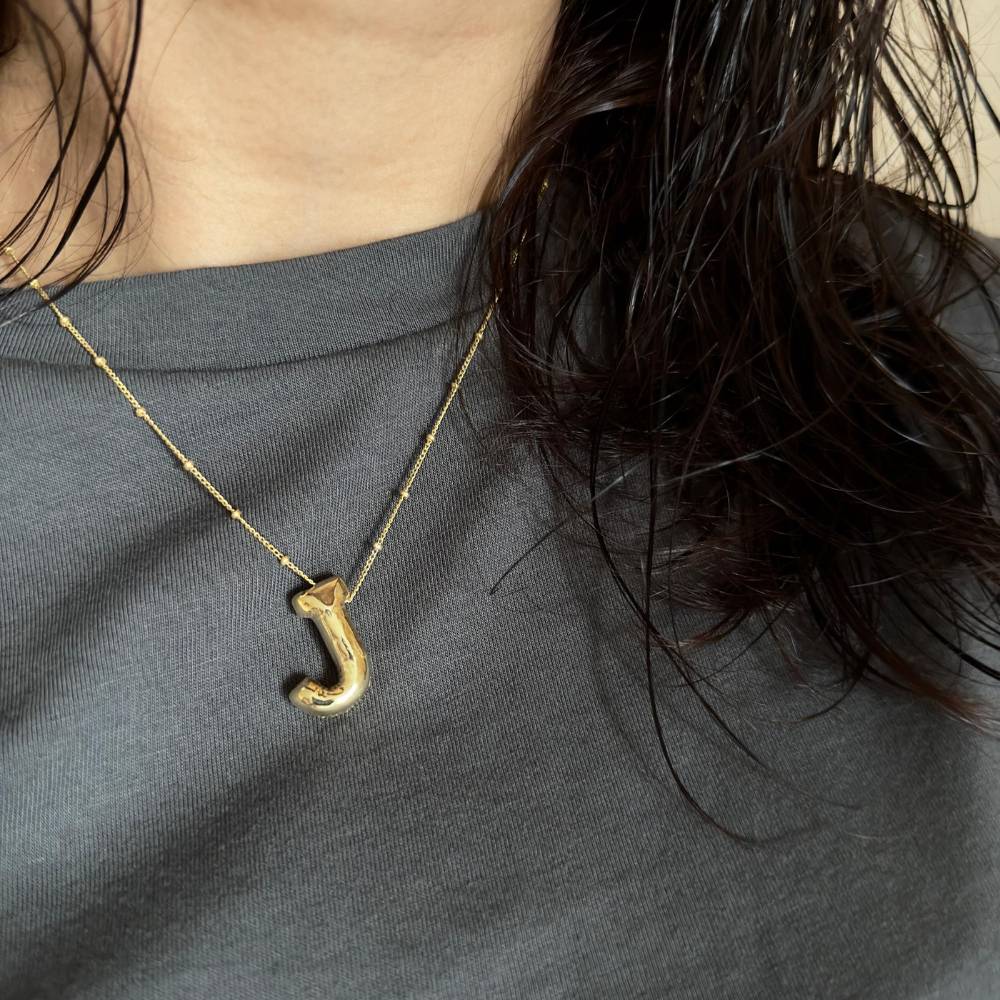 GOLD BUBBLE LETTER NECKLACE
