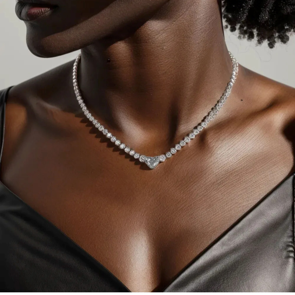 BRILLIANT HEART NECKLACE
