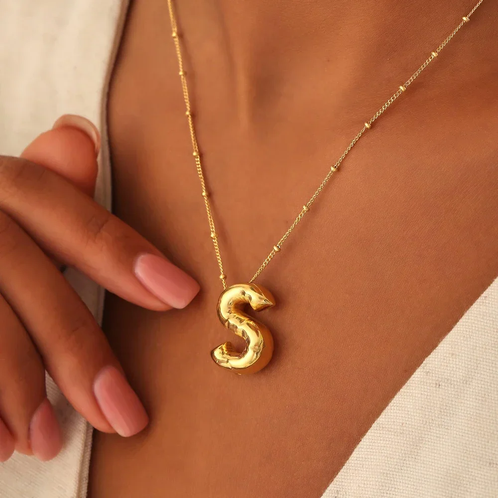 GOLD BUBBLE LETTER NECKLACE