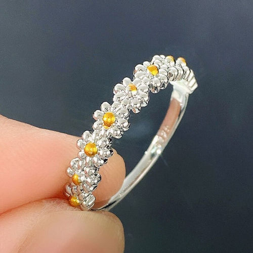 DAISY FLOWER RING (ADJUSTABLE)