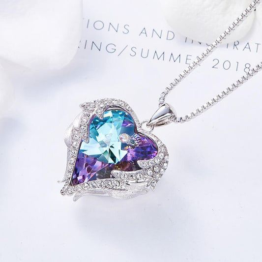 HEART AND WINGS NECKLACE