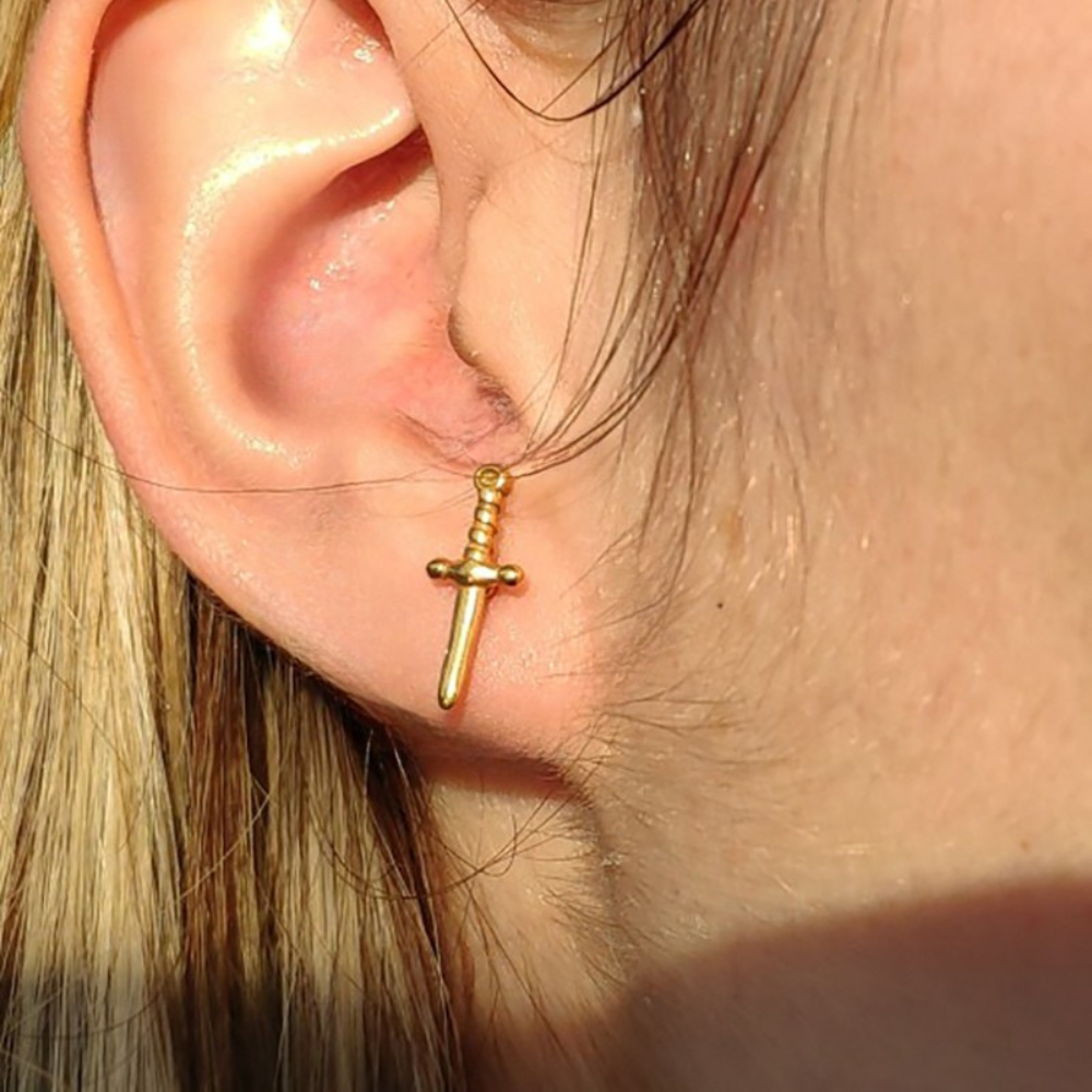 LITTLE DAGGER SWORD EARRINGS (PAIR)