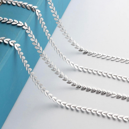 LAUREL LEAF NECKLACE