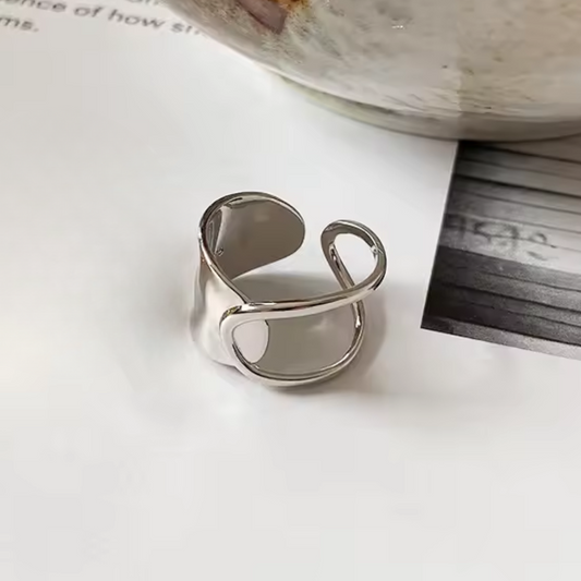HAMMERED CHUNKY RING (ADJUSTABLE)
