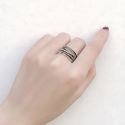 THUMB WEAVED LAYERED RING (ADJUSTABLE)