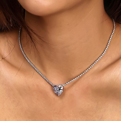 BRILLIANT HEART NECKLACE